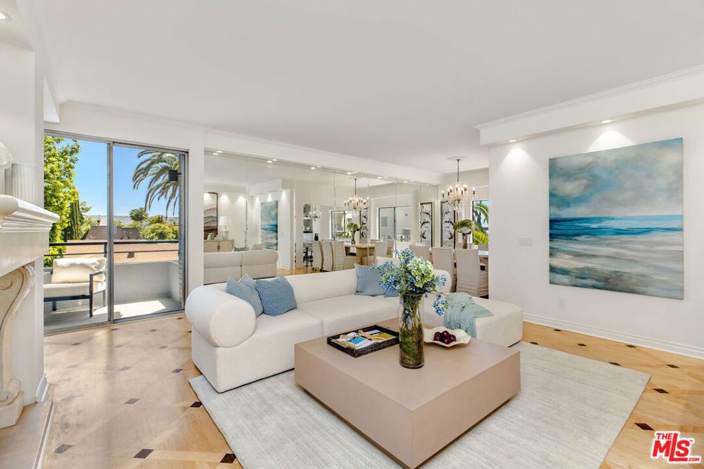 121 S Palm Drive 403, Beverly Hills, CA 90212
