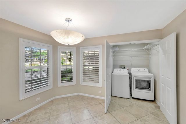 240 Via Perignon 9-1, Naples, FL 34119