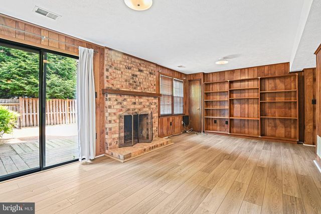 2885 KELLY SQ, Vienna, VA 22181