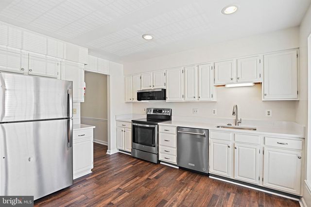 2885 KELLY SQ, Vienna, VA 22181