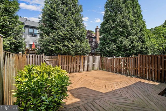 2885 KELLY SQ, Vienna, VA 22181