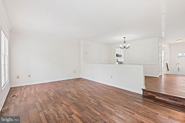 2885 KELLY SQ, Vienna, VA 22181