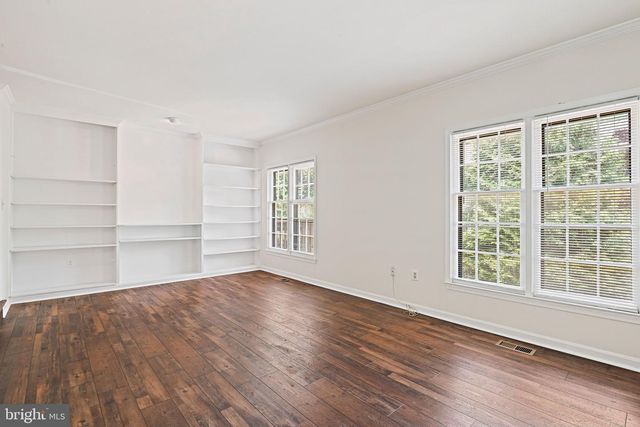 2885 KELLY SQ, Vienna, VA 22181