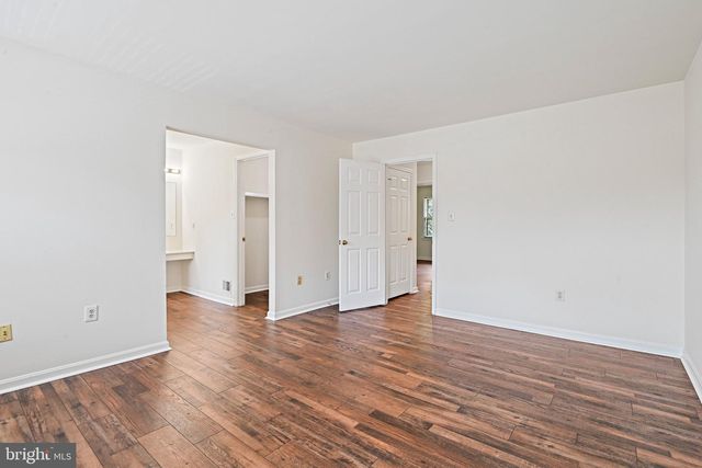 2885 KELLY SQ, Vienna, VA 22181