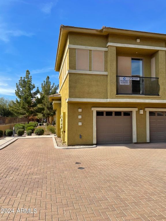 15240 N 142ND Avenue 2078, Surprise, AZ 85379