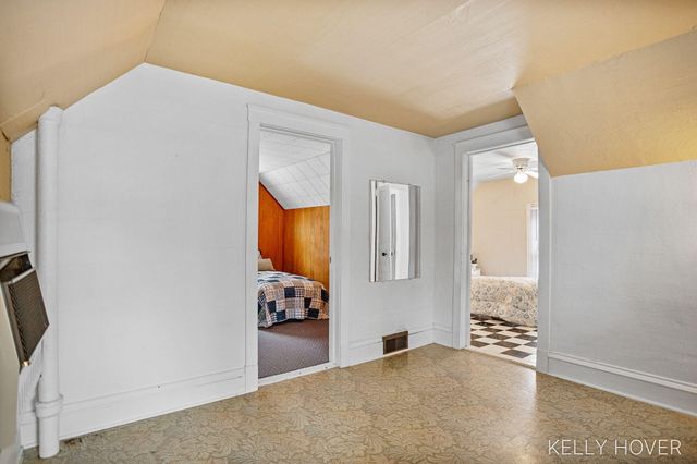 609 W Maple Street, Wayland City, MI 49348