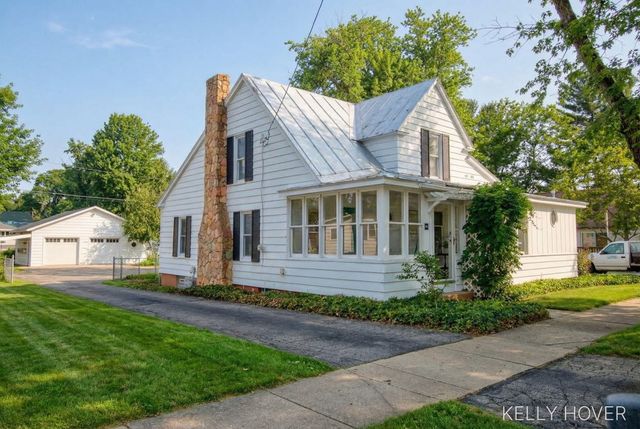 609 W Maple Street, Wayland City, MI 49348