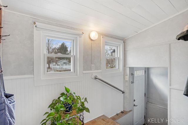 609 W Maple Street, Wayland City, MI 49348