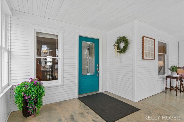 609 W Maple Street, Wayland City, MI 49348