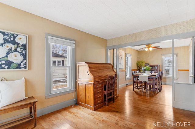 609 W Maple Street, Wayland City, MI 49348