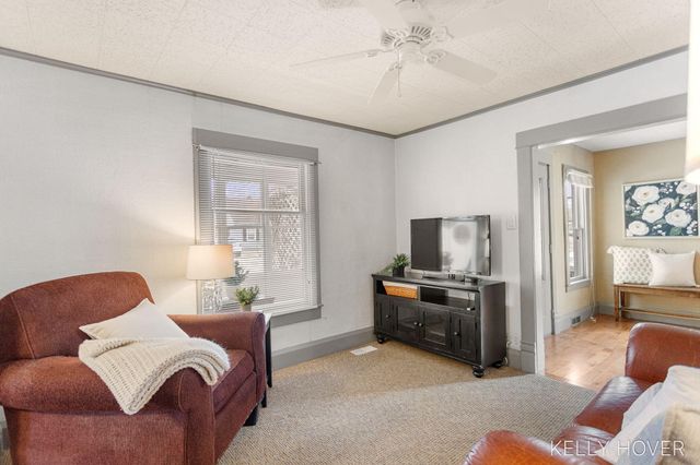 609 W Maple Street, Wayland City, MI 49348