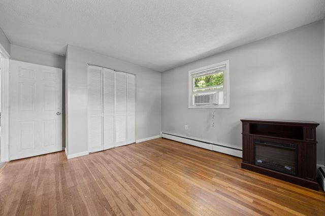 6 Cypress Street, Salem, NH 03079