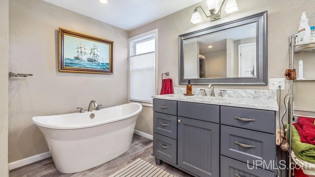 410 Section Street, Norway, MI 49870