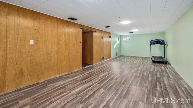 410 Section Street, Norway, MI 49870