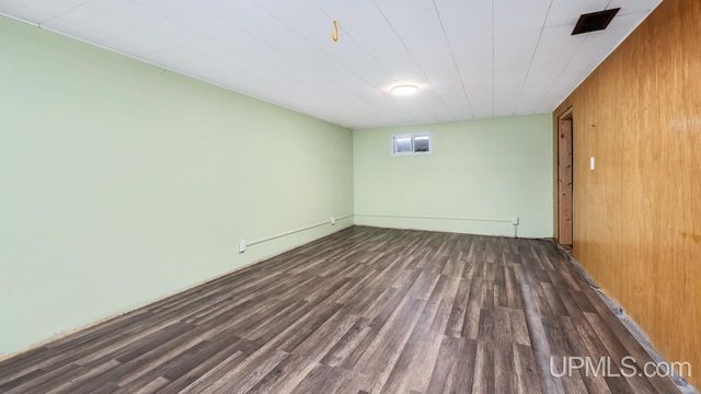 410 Section Street, Norway, MI 49870