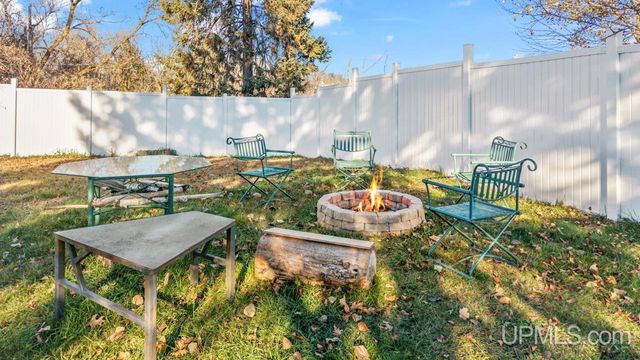 410 Section Street, Norway, MI 49870