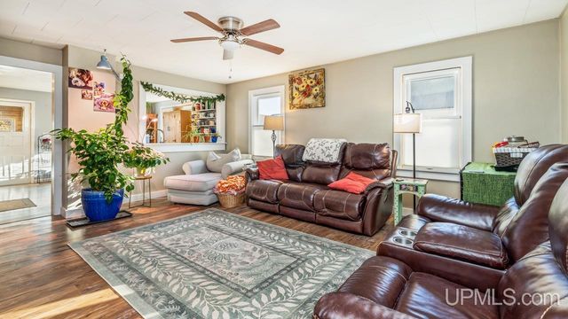 410 Section Street, Norway, MI 49870