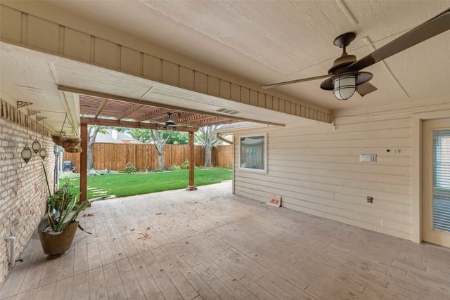 212 Steamboat Drive, Coppell, TX 75019