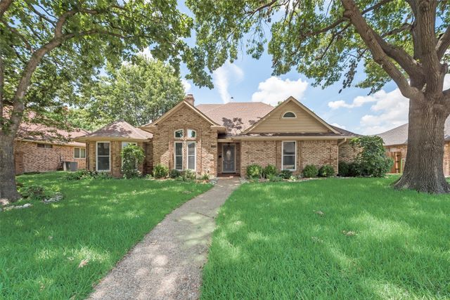 212 Steamboat Drive, Coppell, TX 75019