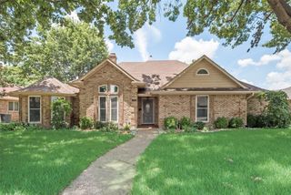 212 Steamboat Drive, Coppell, TX 75019