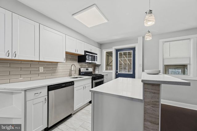 353 LEEANNE RD, Essex, MD 21221