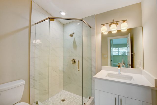 9188 Birmingham Drive, Palm Beach Gardens, FL 33410