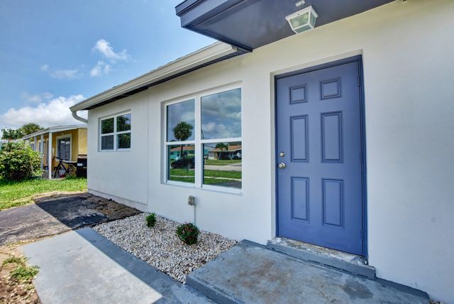 9188 Birmingham Drive, Palm Beach Gardens, FL 33410