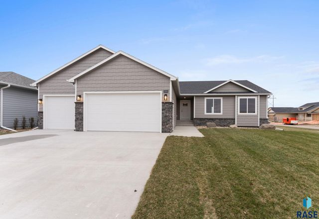 5301 E 63rd St Street, Sioux Falls, SD 57108