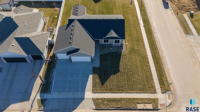 5301 E 63rd St Street, Sioux Falls, SD 57108