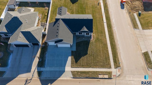 5301 E 63rd St Street, Sioux Falls, SD 57108