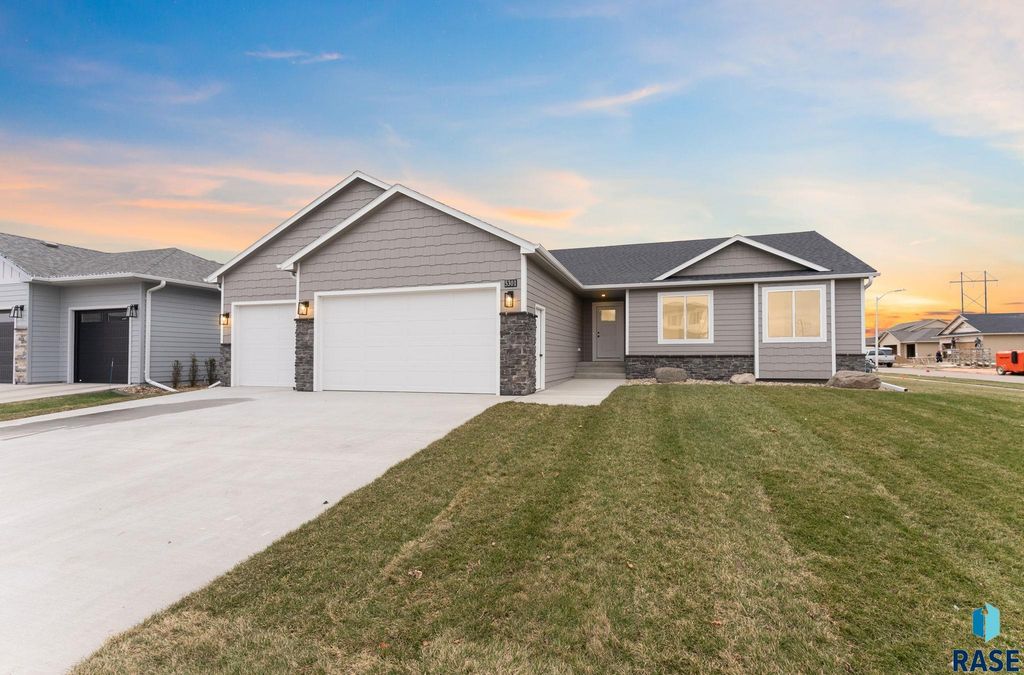5301 E 63rd St Street, Sioux Falls, SD 57108