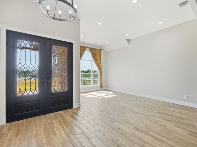105 Carls Court, Boyd, TX 76023