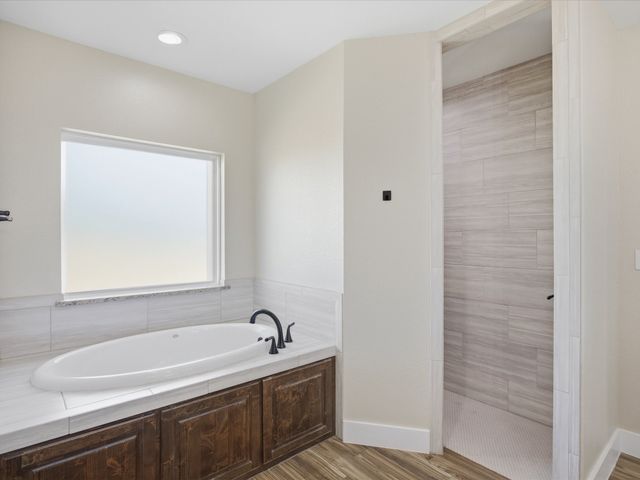 105 Carls Court, Boyd, TX 76023