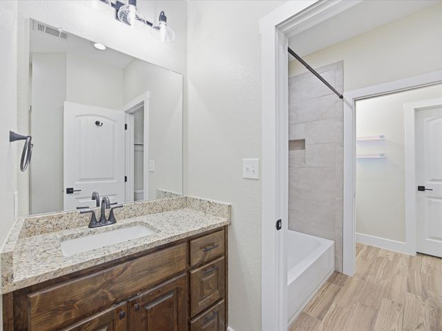 105 Carls Court, Boyd, TX 76023
