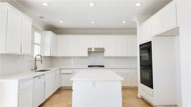 12349 Kern River Drive, Eastvale, CA 91752