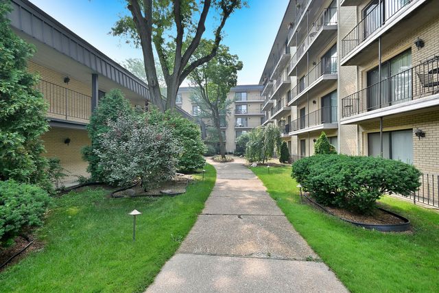 6221 N Niagara Avenue 506, Chicago, IL 60631