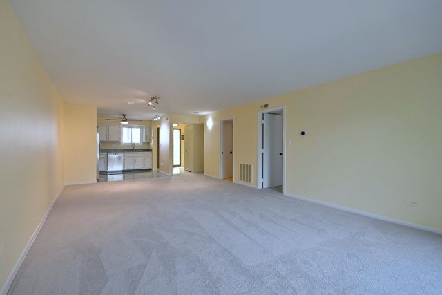 6221 N Niagara Avenue 506, Chicago, IL 60631