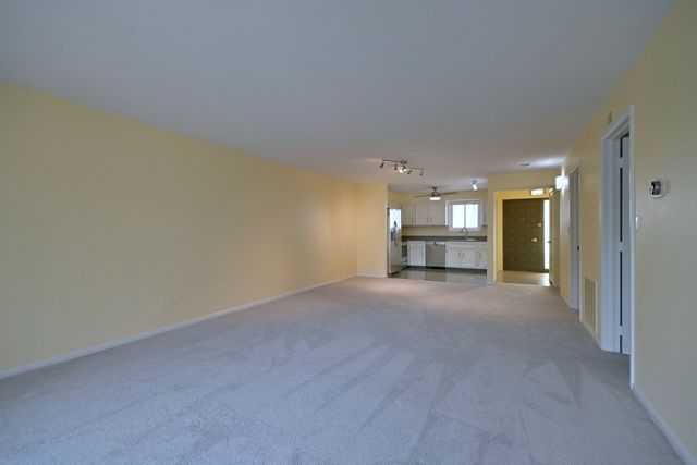 6221 N Niagara Avenue 506, Chicago, IL 60631