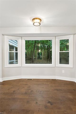 204 Weston RD, Yorktown, VA 23692