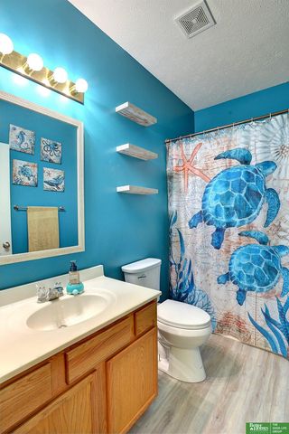 2209 S Mineral Drive, Papillion, NE 68046