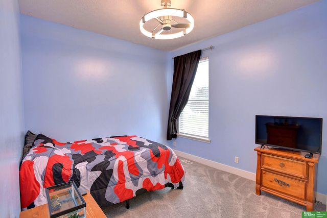 2209 S Mineral Drive, Papillion, NE 68046