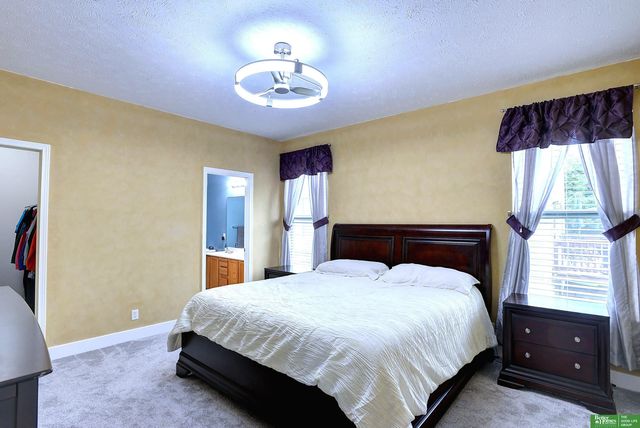 2209 S Mineral Drive, Papillion, NE 68046