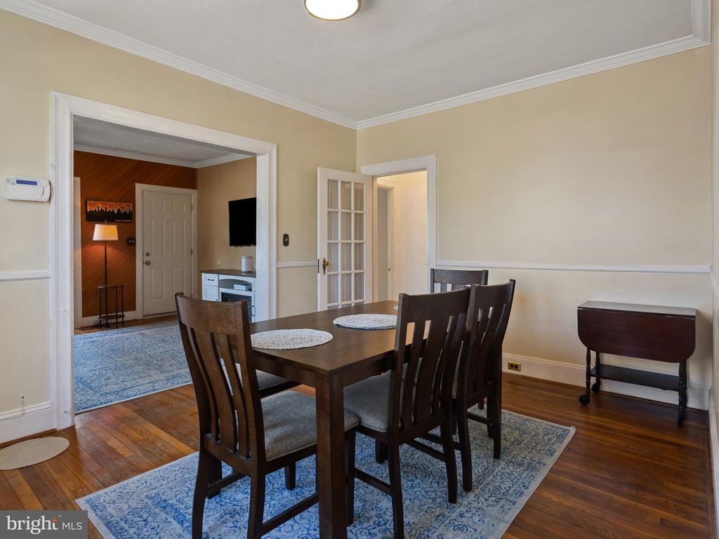 Image 10 of property listing at 2955 EDGEWOOD AVE, Parkville, MD 21234