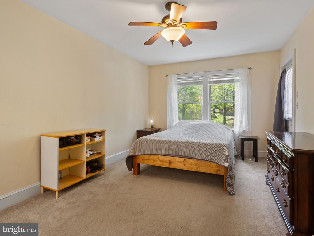 Image 14 of property listing at 2955 EDGEWOOD AVE, Parkville, MD 21234