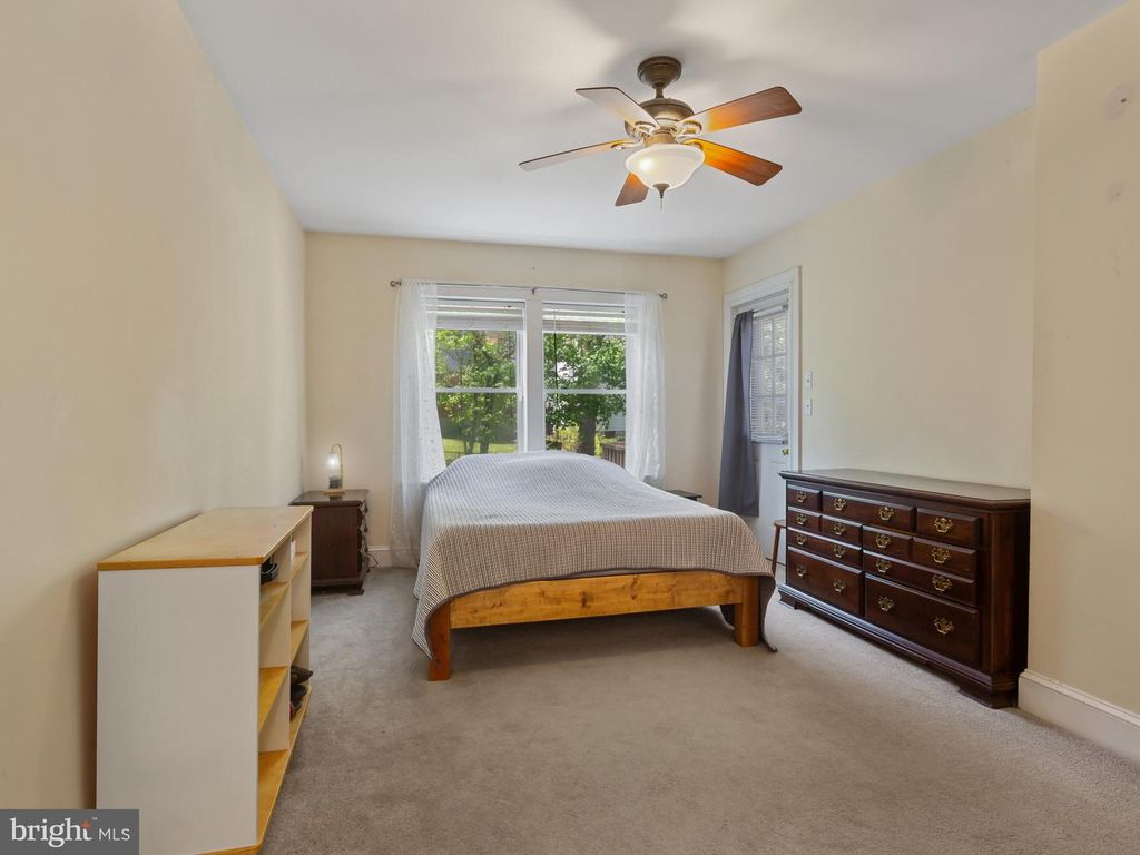 Image 15 of property listing at 2955 EDGEWOOD AVE, Parkville, MD 21234