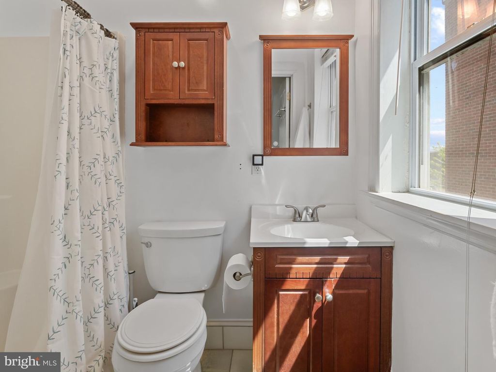 Image 16 of property listing at 2955 EDGEWOOD AVE, Parkville, MD 21234