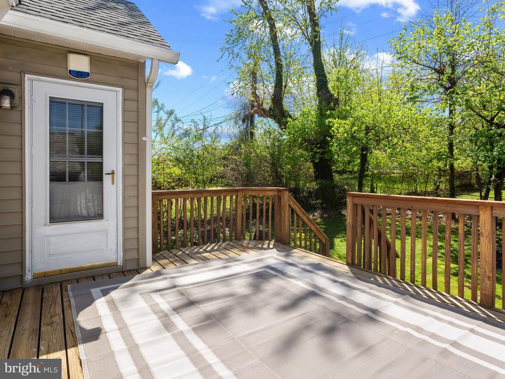 Image 26 of property listing at 2955 EDGEWOOD AVE, Parkville, MD 21234