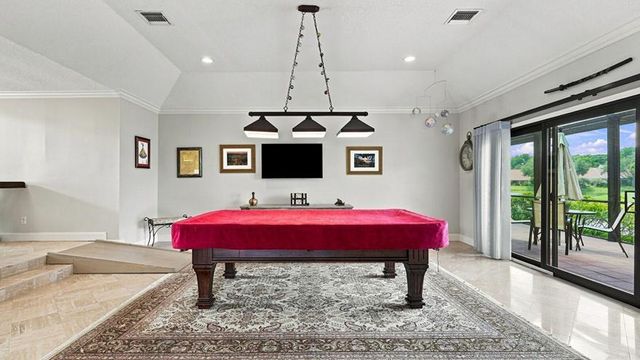 1 WYCLIFF Road, Palm Beach Gardens, FL 33418
