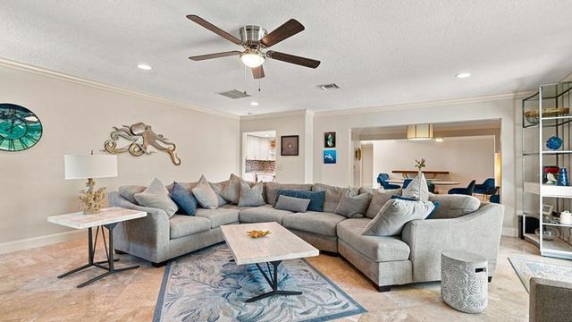 1 WYCLIFF Road, Palm Beach Gardens, FL 33418