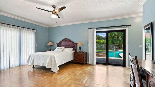 1 WYCLIFF Road, Palm Beach Gardens, FL 33418
